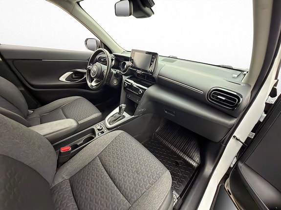 Toyota Yaris Cross 12 of 24