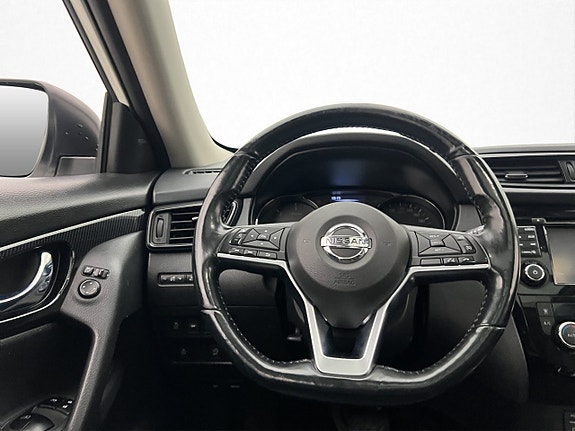 Nissan X-Trail 17 of 30