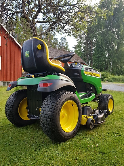 John Deere X165 4 of 5