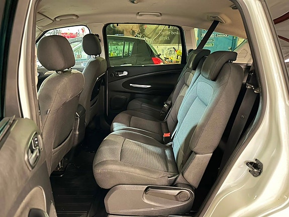 Ford S-MAX 13 of 18