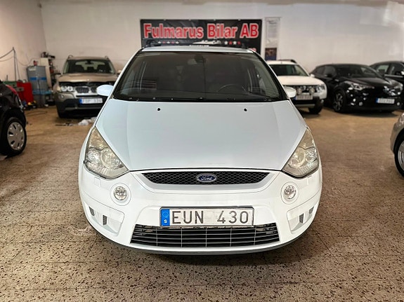 Ford S-MAX 2 of 5
