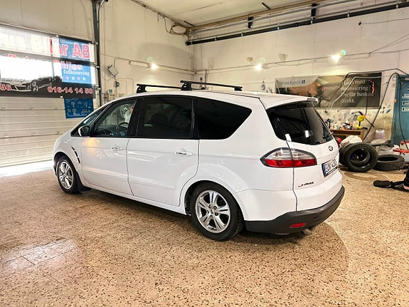 Ford S-MAX 5 of 5