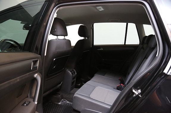 Volkswagen Golf Sportsvan 22 of 26