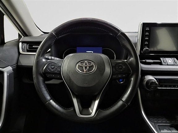 Toyota RAV4 13 of 23