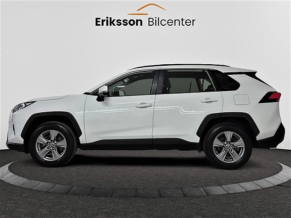 Toyota RAV4 7 of 23