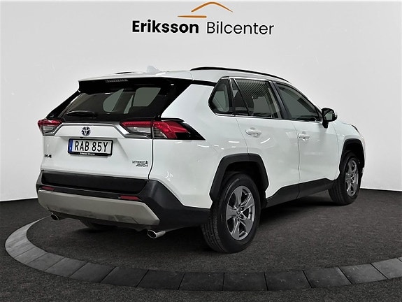 Toyota RAV4 5 of 23