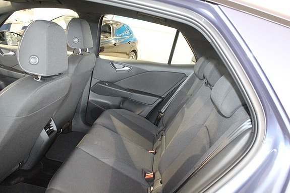 Volkswagen ID.3 Neo 10 of 13