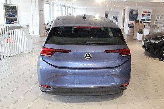 Volkswagen ID.3 Neo 4 of 5
