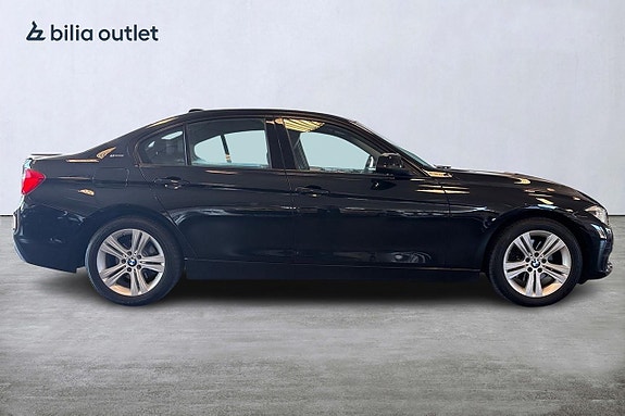 BMW 330e 7 of 24