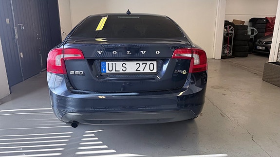 Volvo S60 5 of 5