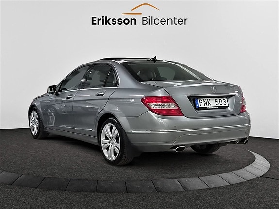 Mercedes-Benz C350 4 of 5
