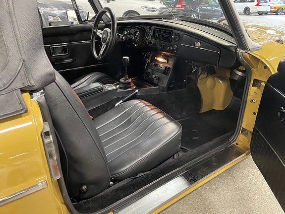 MG MGB 5 of 8