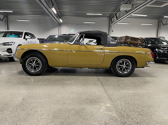 MG MGB 2 of 8