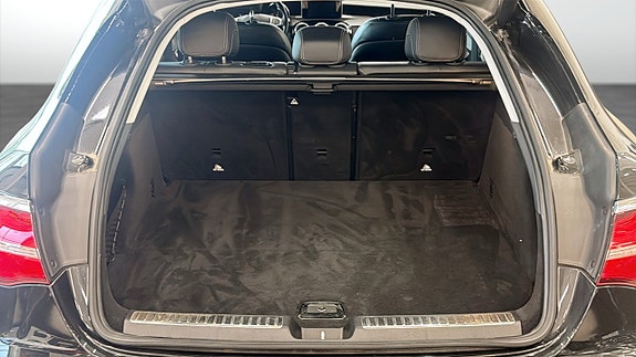 Mercedes-Benz GLC250 d 10 of 17