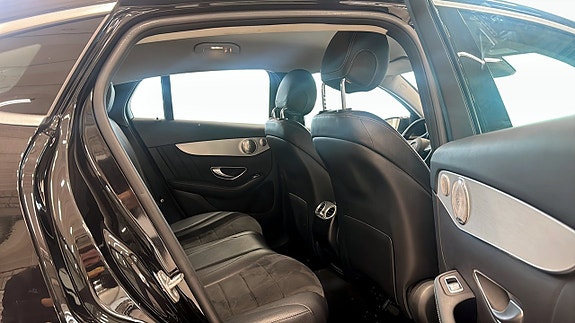 Mercedes-Benz GLC250 d 5 of 17