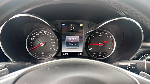 Mercedes-Benz GLC250 d 13 of 14