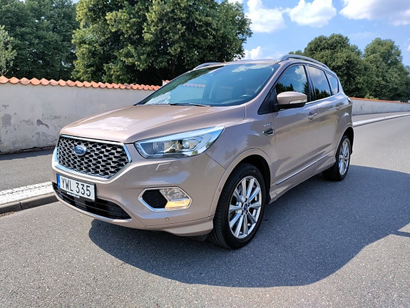 Ford Kuga 2 of 5