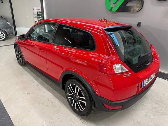 Volvo C30 3 of 5