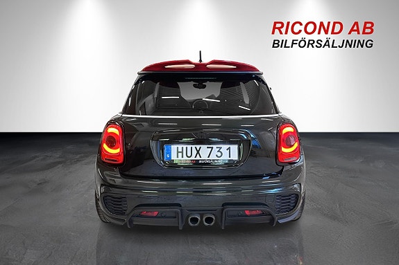 MINI John Cooper Works 11 of 23