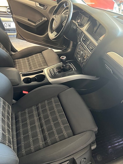 Audi A4 25 of 28