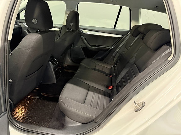 Skoda Octavia 11 of 19