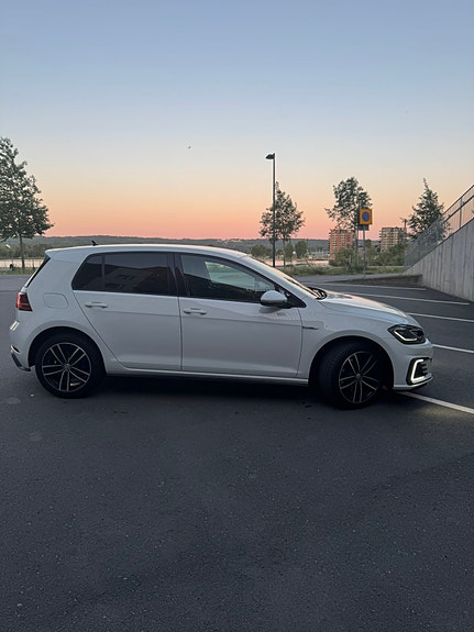 Volkswagen Golf VII 3 of 5