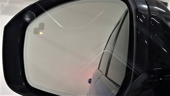 Land Rover Range Rover Sport 27 of 29