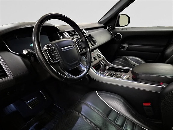 Land Rover Range Rover Sport 11 of 29