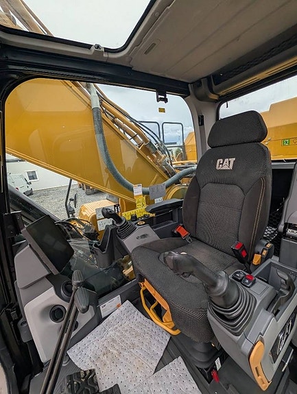 CAT 352 5 of 11