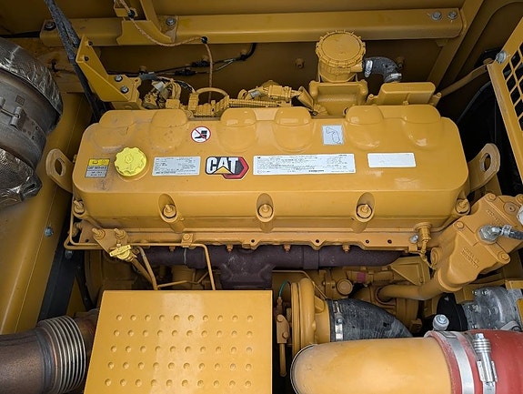 CAT 352 10 of 11