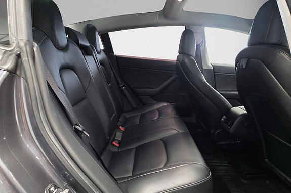 Tesla Model 3 10 of 12