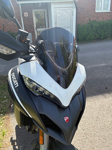 Ducati Multistrada V2 4 of 5