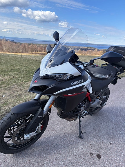 Ducati Multistrada V2 5 of 5