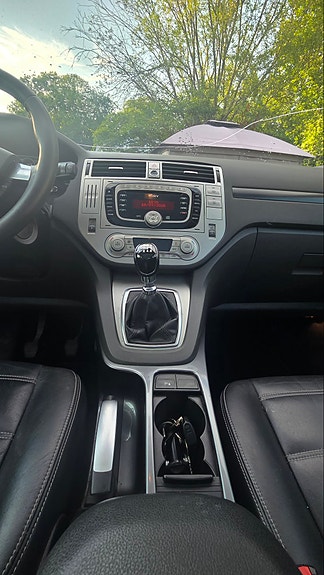 Ford Kuga 5 of 5