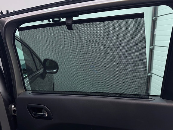 Peugeot 5008 17 of 23
