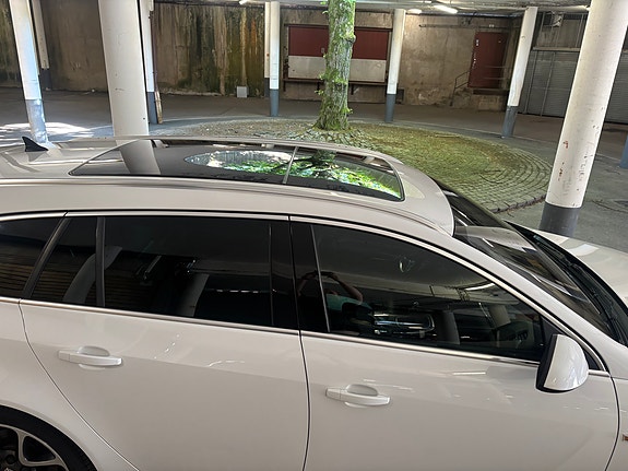 Opel Insignia 3 of 5