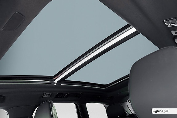 Volvo XC60 17 of 28