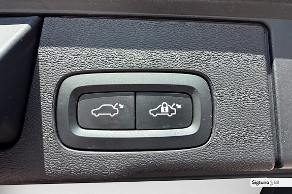 Volvo XC60 28 of 28