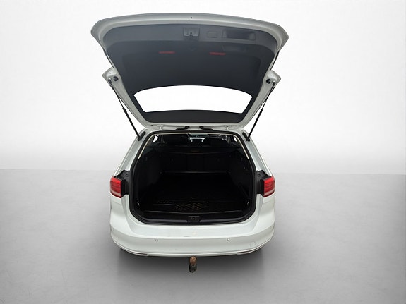 Volkswagen Passat 24 of 29