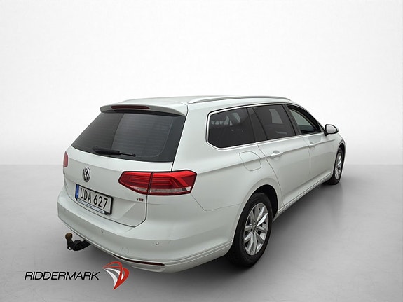 Volkswagen Passat 8 of 29