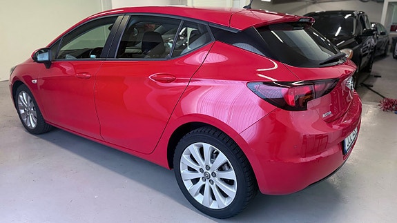 Opel Astra 4 of 5