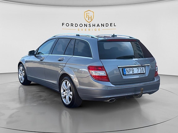 Mercedes-Benz C220 7 of 12