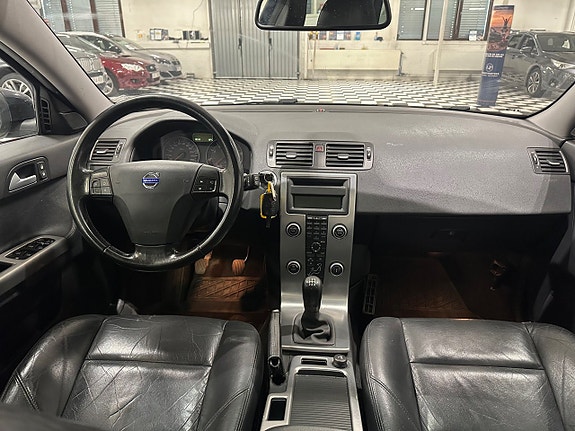 Volvo V50 11 of 19