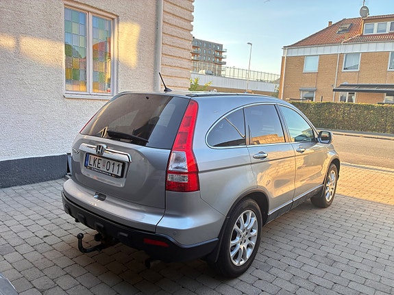 Honda CR-V 9 of 28