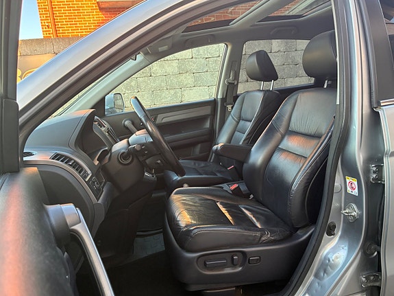 Honda CR-V 17 of 28
