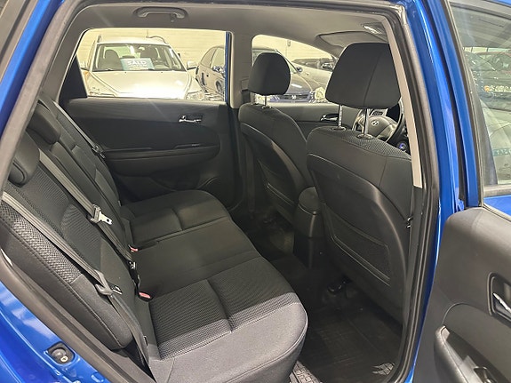 Hyundai i30 9 of 13