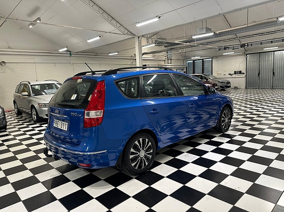 Hyundai i30 4 of 5
