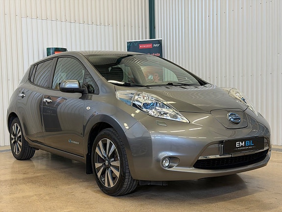 Nissan Leaf 2 of 5