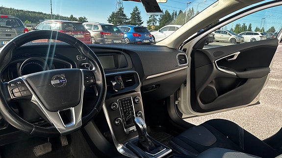 Volvo V40 4 of 5