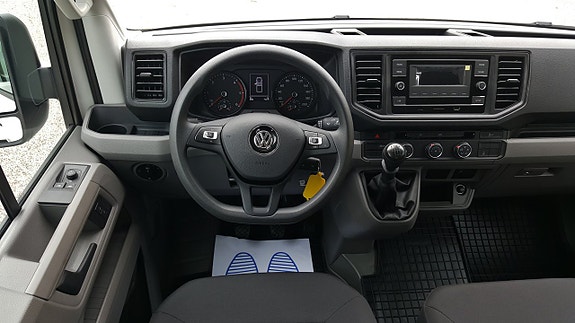 Volkswagen Crafter 5 of 5
